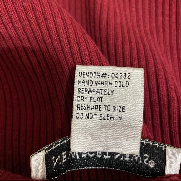 Newport News Burgundy Ribbed Long Legging Length Sweater - Picture 6 of 6